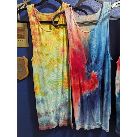 Fruit of the Loom Tops - 5/25 Pair of Tie Dye Tanks